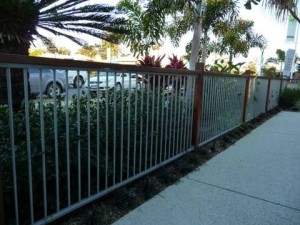 6 Signs It's Time To Update Your Fencing