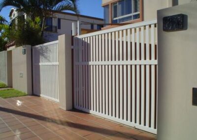 Aluminium Screens Brisbane Sunshine Coast manufacturing aluminium fence