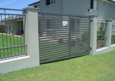 Aluminium Privacy Screens Brisbane Sunshine Coast manufacturing aluminium fence