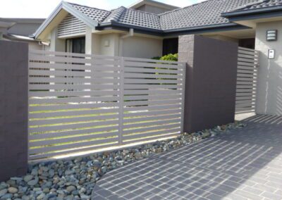 Aluminium Privacy Screens Brisbane Sunshine Coast manufacturing aluminium fence