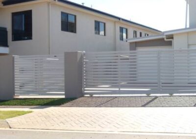 Aluminium Privacy Screens Brisbane Sunshine Coast manufacturing aluminium fence