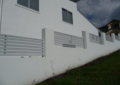 Aluminium Privacy Screens Brisbane Sunshine Coast manufacturing aluminium fence Brisbane